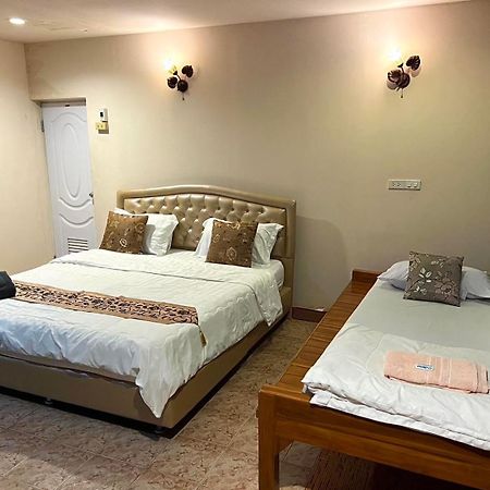 Binlar Guesthouse Ayutthaya Extérieur photo