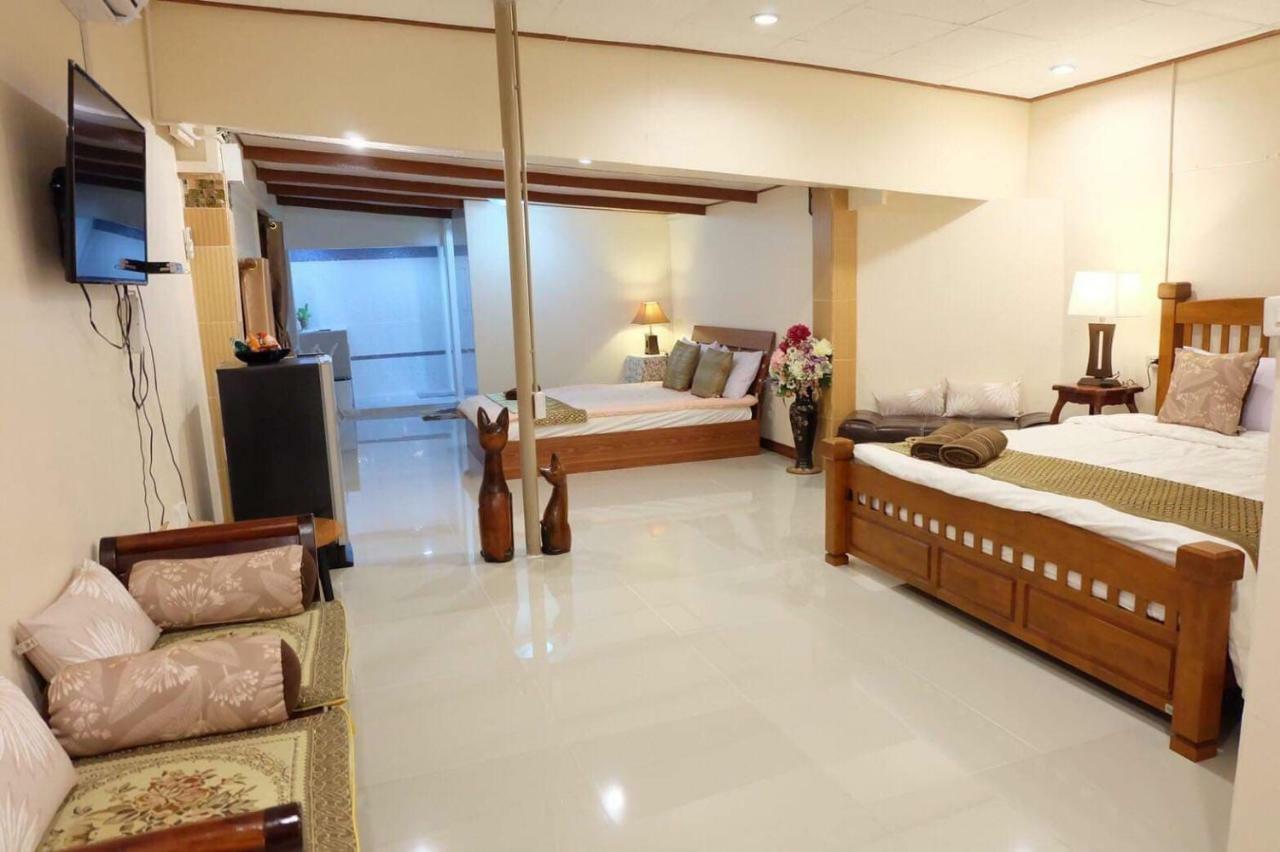 Binlar Guesthouse Ayutthaya Extérieur photo